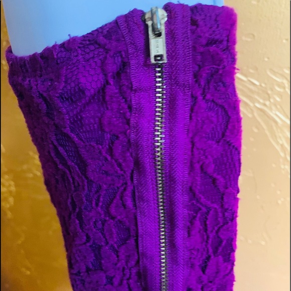 Lace Fuschia Skirt - Picture 3 of 4